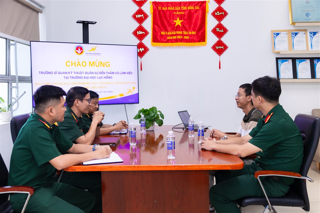 The Military Technical Officer School visits LHU to learn from its experience